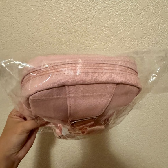 2024 Disney X Pandora D23 Exclusive Cross body sling - Picture 8 of 8